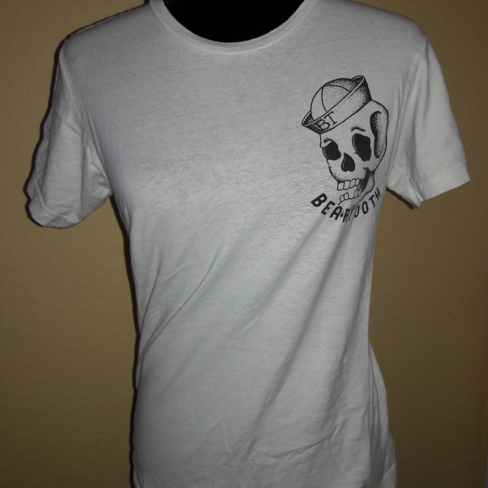 White Beartooth band tee shirt- used